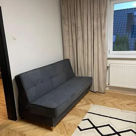 Dom W Nowym Saczu Przy Miasteczku Galicyjskim Apartman