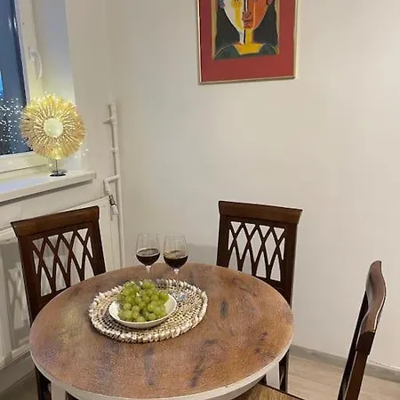 Apartman Dom W Nowym Saczu Przy Miasteczku Galicyjskim *